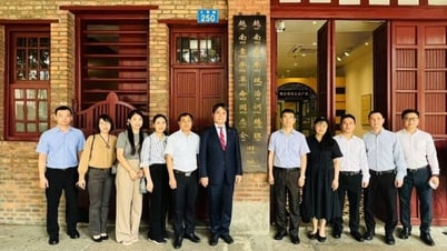 Celebrating 100 years of Vietnam Revolutionary Press Day in Guangzhou, China