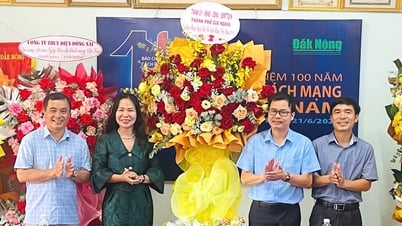 Các đơn vị thăm, chúc mừng Báo Đắk Nông nhân Ngày Báo chí cách mạng Việt Nam 21/6
