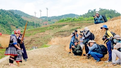 Văn nghệ sỹ - người “vun trồng” giá trị tốt đẹp của dân tộc