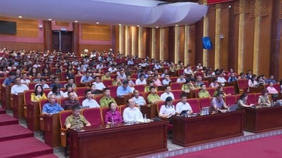 約500人の役人、公務員、公務員がAIの研修を受けた