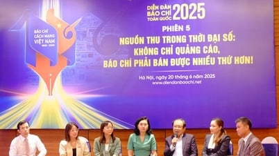 Газеты должны продавать больше, чем просто рекламу.