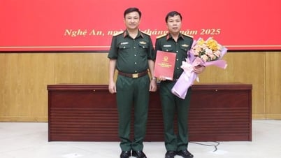 중령 트엉 비엣 하이가 후에시 군사 사령부의 정치위원으로 임명되었습니다.