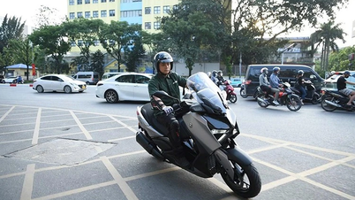 Yamaha XMAX 300 cho hành trình dài hơn khi thành phố mở rộng
