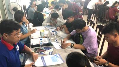 Trường CĐ Kinh tế đối ngoại công bố điểm chuẩn học bạ, tiếp tục nhận hồ sơ