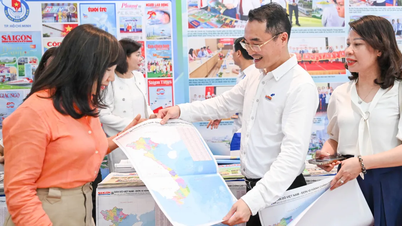 Chính trị phải làm chủ