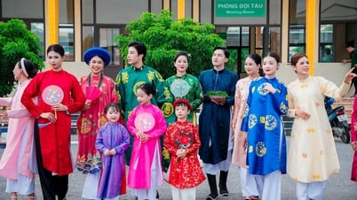 Many actors and models experience Hai Duong - Hai Phong tour before the merger day
