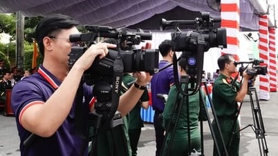 Le journalisme « reproduit le bien, élimine le mal »