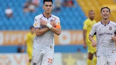 Tien Linh marque et partage le titre de « Meilleur buteur » de la V-League