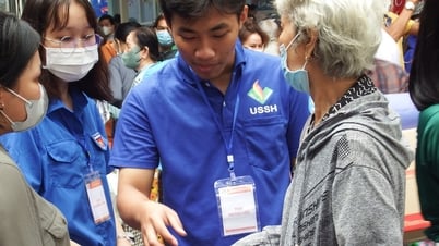 Zero-dong market at Thu Duc City Hospital: 'Spring of sharing - Tet of love'