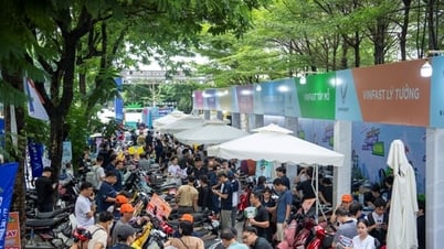 “Đổi xăng lấy điện” tại Hà Nội: Nhiều tài xế dịch vụ xuống tiền, chốt ngay xe máy VinFast