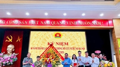 Das Hanoi N43 Youth Volunteer Team feiert seinen 60. Jahrestag der Gründung