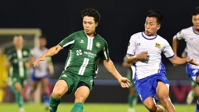 Đội bóng của Công Phượng có vé đá play-off