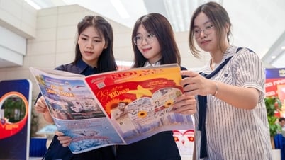Gen Z ពង្រីកប៊ិចបដិវត្តន៍នៅលើ "ផ្នែកខាងមុខឌីជីថល"