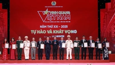 Vietnam Airlines được vinh danh tại chương trình Vinh quang Việt Nam 2025