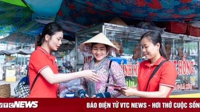 Viettel의 5G 기술 버스가 서부에 '도착'