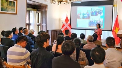 The Vietnamese community in Denmark always looks towards their homeland.