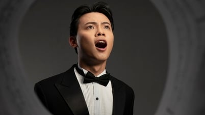 Tenor Thế Huy: Được hát để được thấy, và thấu