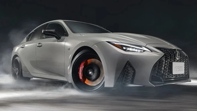 Ra mắt Lexus IS 500 Climax Edition 2025, từ 1,69 tỷ đồng