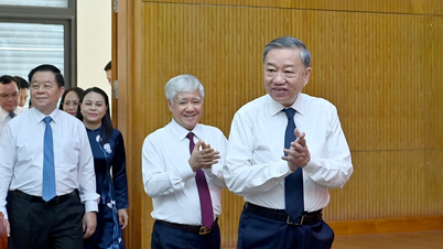 [Photo] General Secretary To Lam works with the Party Committee of the Fatherland Front and Central organizations