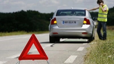 How to use hazard lights on car properly?