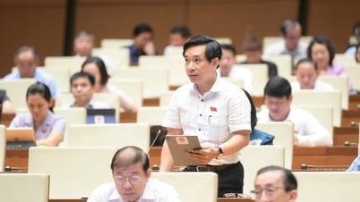 Đề xuất áp dụng nhập làn theo quy tắc 'dây kéo áo' để giảm ùn tắc giao thông
