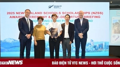 ニュージーランド政府奨学金を受給する優秀なベトナム人学生20名を表彰