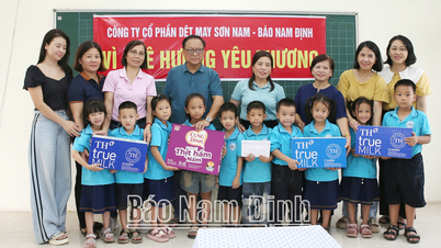 Son Nam Textile Joint Stock Company : 65 ans de construction et de développement