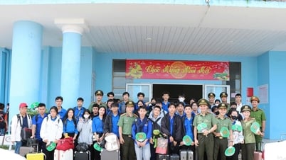 Hỗ trợ thí sinh Kiên Giang vượt biển vào đất liền thi tốt nghiệp THPT
