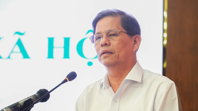 カインホア省人民委員会委員長が辞表を提出した