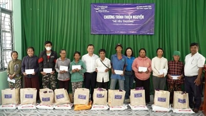 La empresa Cam Ranh International Terminal Joint Stock entregó 30 regalos a hogares en circunstancias especialmente difíciles.