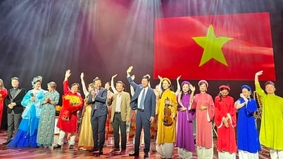 Chương trình nghệ thuật “Tinh hoa văn hóa Việt Nam”: Thắt chặt tình hữu nghị Việt Nam - Ba Lan