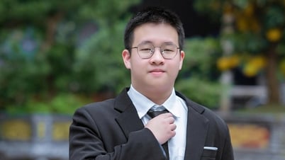 Nam sinh được nhận xét ‘siêu cao thủ’ là thủ khoa thi lớp 10 cả 2 trường chuyên