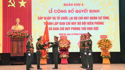 Quân khu 4 công bố các quyết định sáp nhập và tổ chức lại cơ quan quân sự địa phương