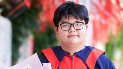 รองชนะเลิศสอบ ม.4 นครโฮจิมินห์ คว้ารางวัลมาแล้วหลายรางวัล อยากเป็นครูคณิต
