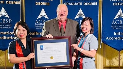 La Universidad de Economía de la Universidad Nacional de Vietnam, Hanoi, obtuvo la acreditación ACBSP para cuatro programas de capacitación.