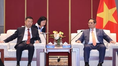 首相、中国大手銀行にベトナムの国際金融センターへの参加を提案