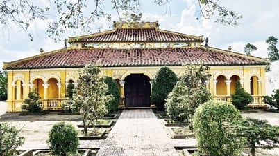 Visita la antigua casa comunal de My Luong
