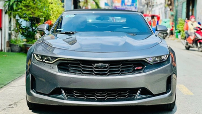 ขาย Chevrolet Camaro RS Convertible หายาก ราคา 2.29 พันล้านดอง