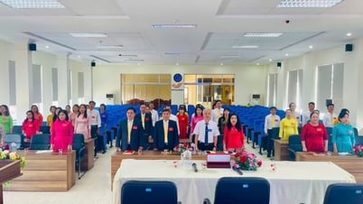 푸옌성 우체국 당위원회는 제12기 대회를 성공적으로 개최했습니다.