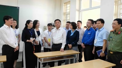 Phó thủ tướng Lê Thành Long kiểm tra chuẩn bị thi tại Quảng Ninh