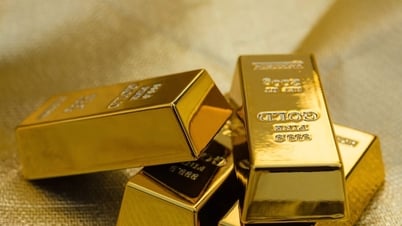 Gold price today (June 25): Both decreased