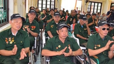 إجراءات تأكيد وحل المعاملة التفضيلية للأشخاص ذوي المساهمات الثورية
