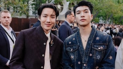 HIEUTHUHAI diện đồ hơn 330 triệu đồng, gây sốt khi đọ dáng bên J-Hope (BTS)