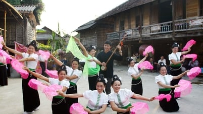 Giữ gìn, bảo tồn di sản nghệ thuật xòe Thái