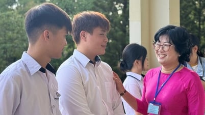Sáng nay, sĩ tử thi môn văn kỳ thi tốt nghiệp THPT 2025