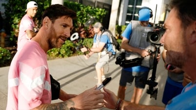 Thu nhập 'khủng' của Messi ở Mỹ 'khủng' cỡ nào?