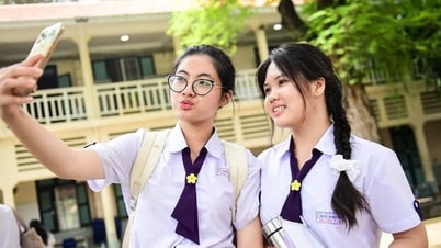 Đề thi môn Toán thi tốt nghiệp THPT năm 2025