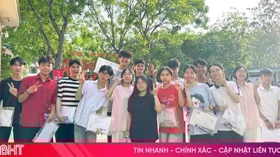 Thí sinh Hà Tĩnh "nhẹ nhõm" hoàn thành bài thi môn Ngữ văn
