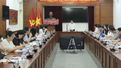 Thành lập Ban soạn thảo, Tổ Biên tập xây dựng dự thảo Nghị quyết của Chính phủ về cơ chế, chính sách đặt hàng trong lĩnh vực điện ảnh, nghệ thuật biểu diễn và báo chí