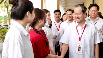 Bộ trưởng Nguyễn Kim Sơn kiểm tra công tác tổ chức Kỳ thi tốt nghiệp THPT tại Vĩnh Phúc